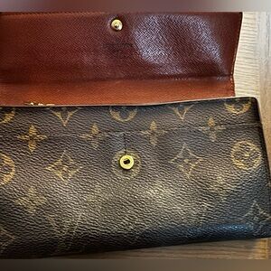 Louis Vuitton Sarah Wallet